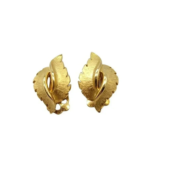 Matte Gold Tone Matching Leaf Brooch Clip Earring Set Vintage Mid Century - Picture 4 of 5